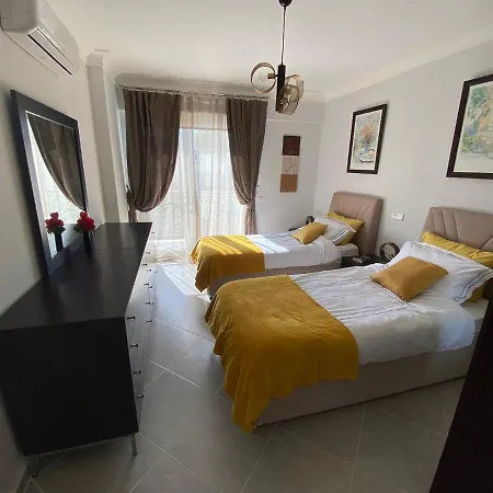 Sea View 3 Penthouse Gulluk